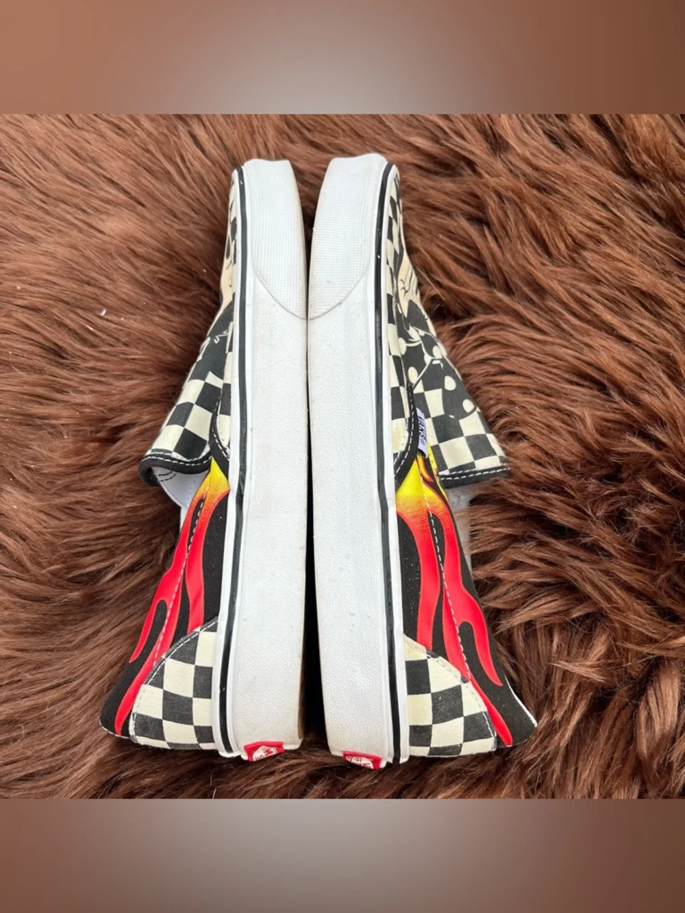 Disney x Vans Mickey and Minnie Canvas Sneakers - Picture 10 of 14